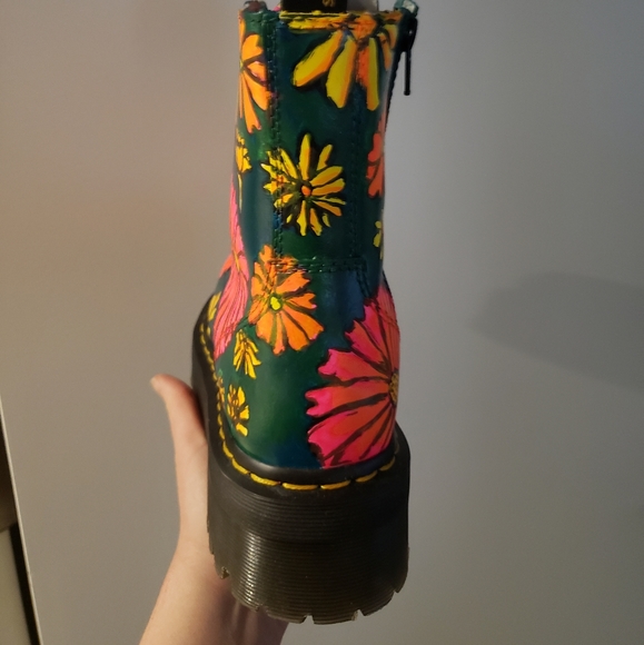 Handpainted floral retro leather jadon Dr Martens - Picture 9 of 12